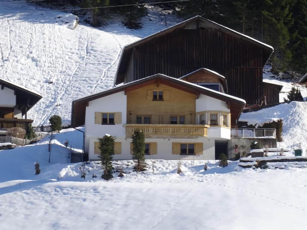 Haus Am Buehel Apartment Gaschurn Bagian luar foto